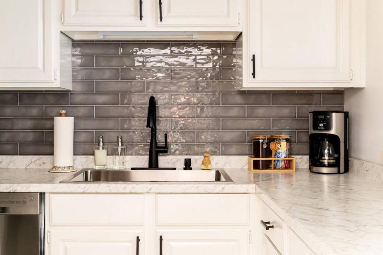 Stylish Downtown Nashville 3 Beds, 1 Bedroom With Private Patio, Parking Екстериор снимка