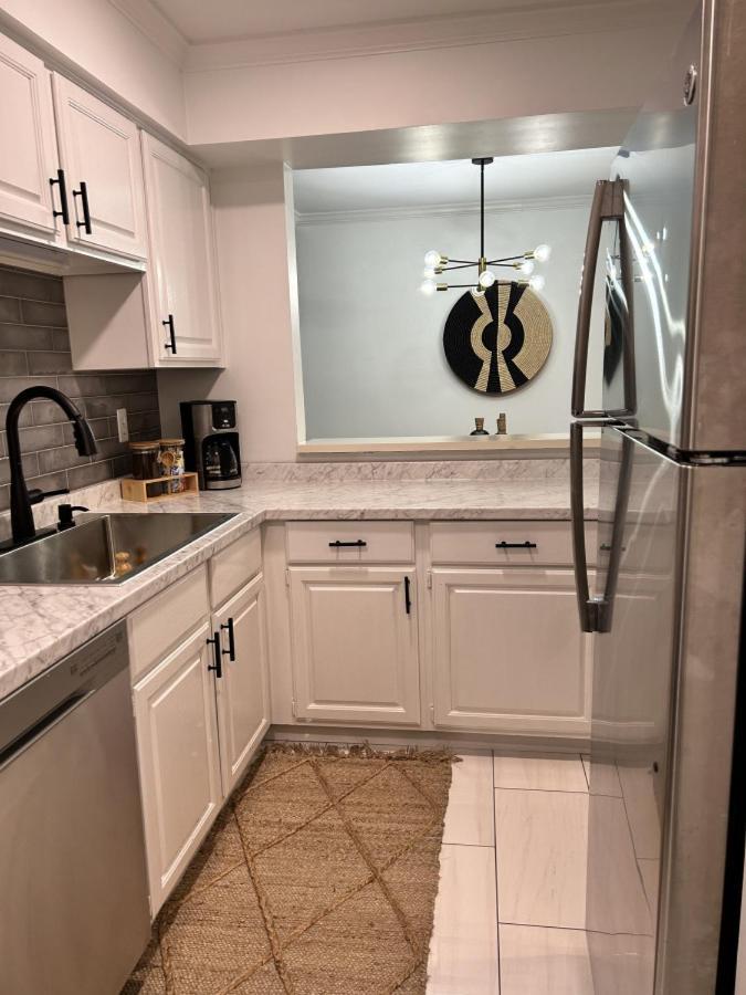 Stylish Downtown Nashville 3 Beds, 1 Bedroom With Private Patio, Parking Екстериор снимка
